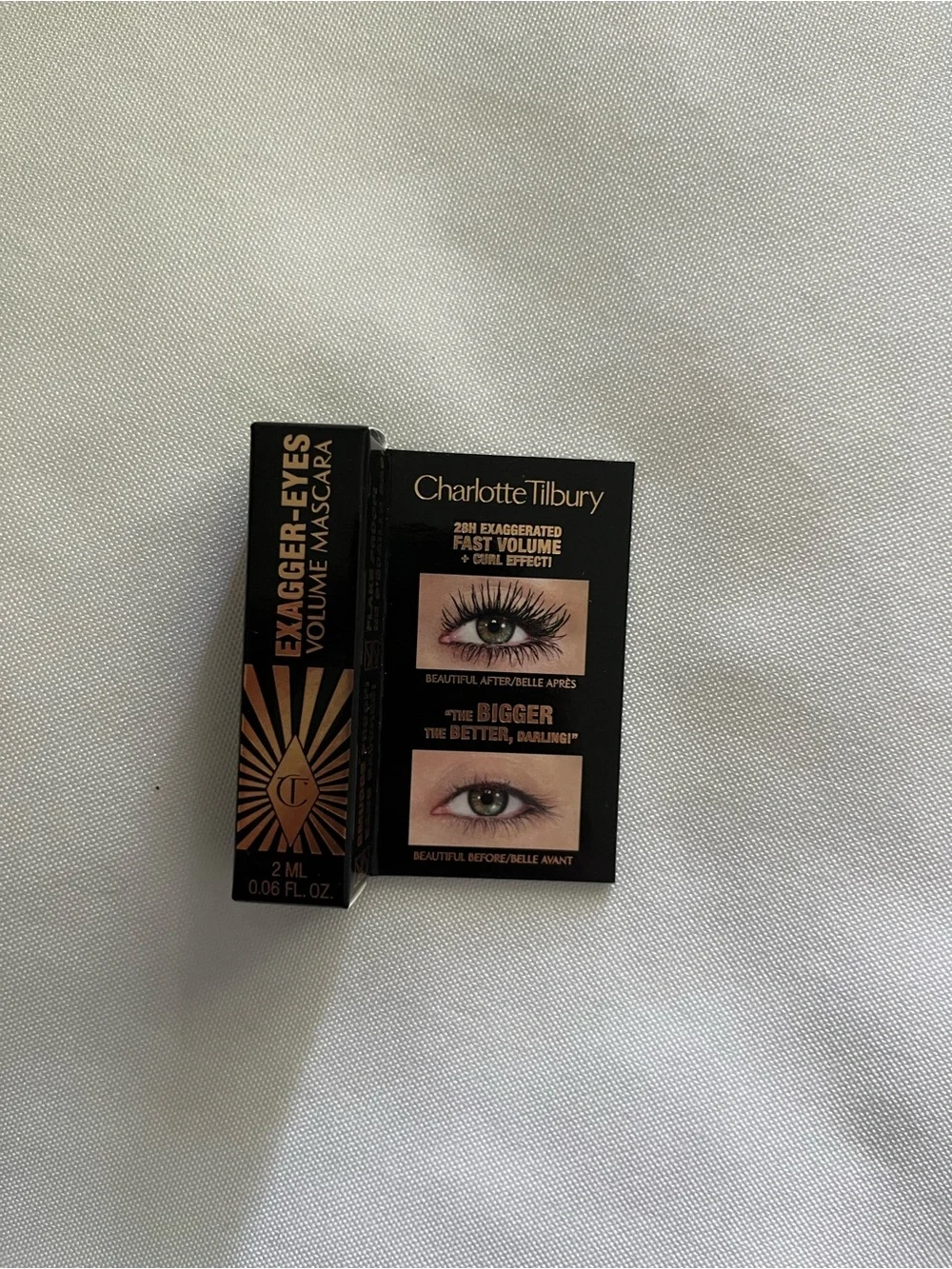 Charlotte Tilbury Eyes, Lips, & Face Mini Makeup Set NWT - Picture 15 of 16